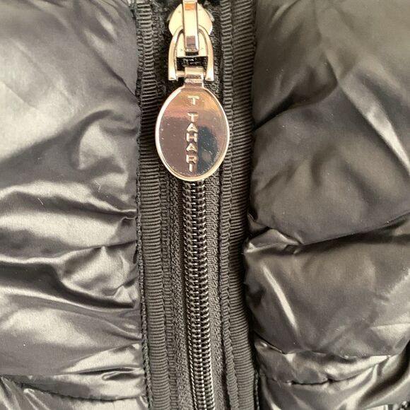 Tahari Puffer Black Womens Coat Zip Pockets Belt Jacket Size M - Picture 8 of 12